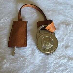 Michael Kors Silver and Tan Lock & Key Purse Detail